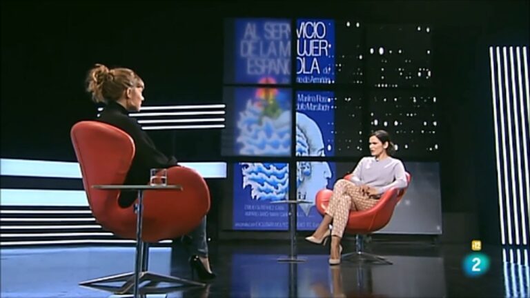 al servicio de la mujer española reparto